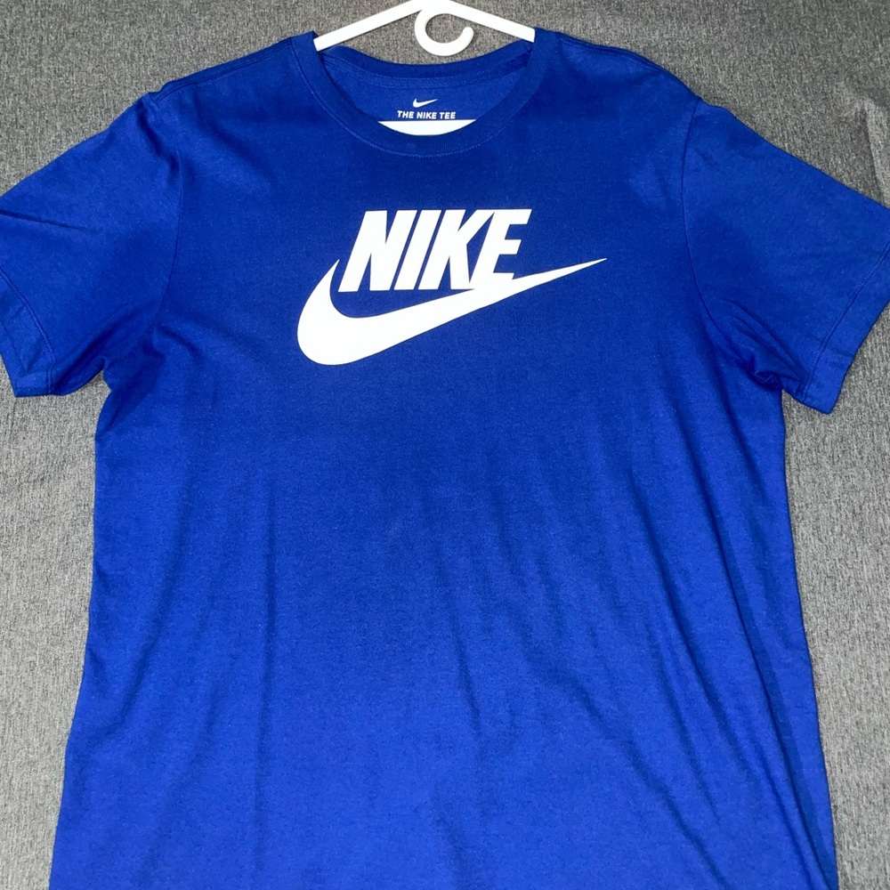 Nike Men's Blue T-Shirt